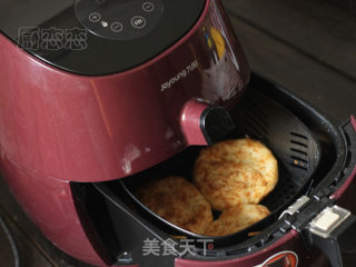 椒盐芝麻烧饼的做法步骤：10