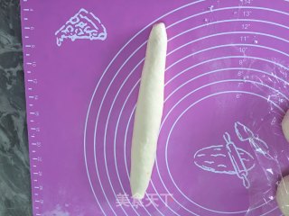 葱香肉松排包的做法步骤：7