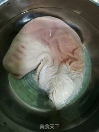 沙姜捞猪肚的做法步骤：2