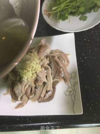 沙姜捞猪肚的做法步骤：12