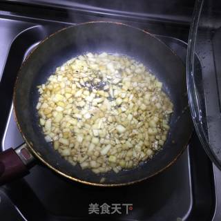 苹果馅饼的做法步骤：1