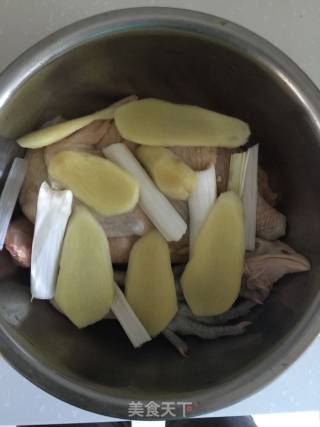 手撕鸡—简易电饭锅版的做法步骤：3