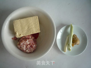 炸豆腐丸子的做法步骤：1