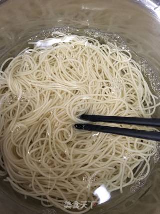 牛肉炒面的做法步骤：3