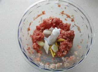 鲜虾玉米猪肉盏的做法步骤：2