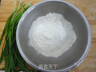 韭香手抓饼的做法步骤：1