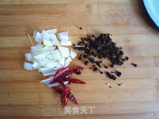 小炒圆白菜的做法步骤：2