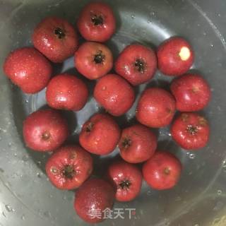 冰糖葫芦的做法步骤：1