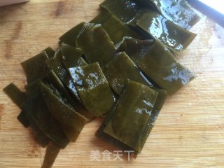 豆腐味增汤的做法步骤：2