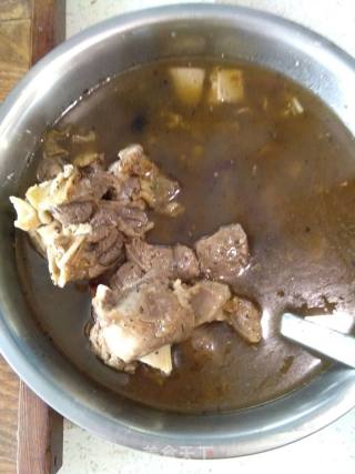 柱侯羊肉菠菜面的做法步骤：8