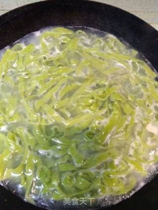 柱侯羊肉菠菜面的做法步骤：9