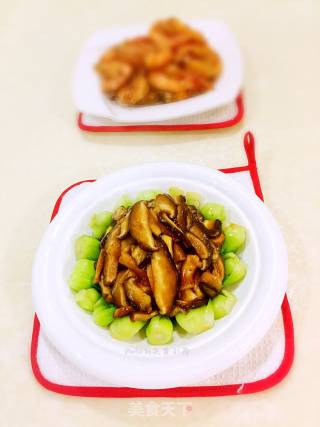 香菇扒油菜的做法步骤：10