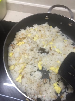 猪油渣酱油炒饭的做法步骤：5