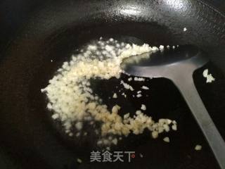 蒜蓉粉丝蒸扇贝的做法步骤：3
