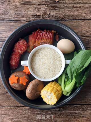 腊味煲仔饭的做法步骤：1