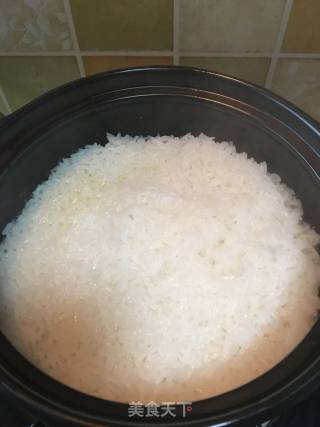 腊味煲仔饭的做法步骤：9