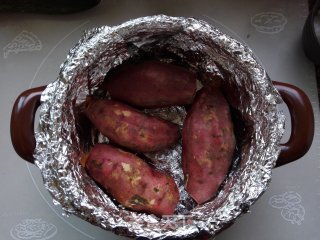 坤博砂锅烤红薯的做法步骤：6