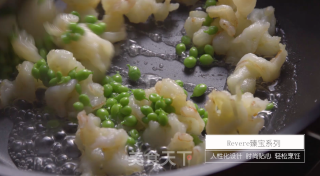 虾片炒嫩豌豆的做法步骤：5