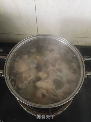 砂锅香菇鸡块的做法步骤：4