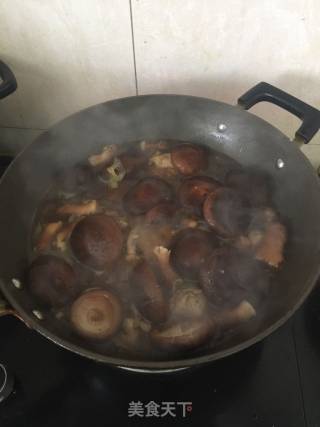 砂锅香菇鸡块的做法步骤：11