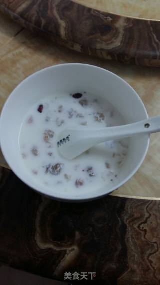 蔓越莓牛奶桃胶的做法步骤：3