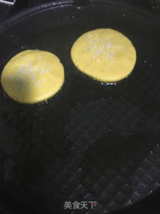 南瓜饼的做法步骤：7