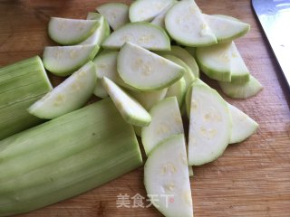西葫芦炒鸡片的做法步骤：3