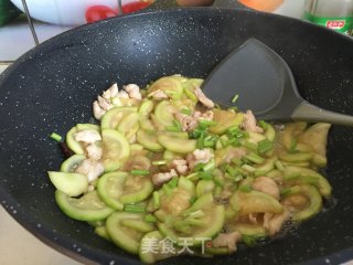 西葫芦炒鸡片的做法步骤：11
