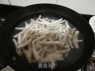 泡椒鸡爪的做法步骤：3