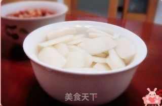 教你如何用山楂汁做银耳羹的做法步骤：3