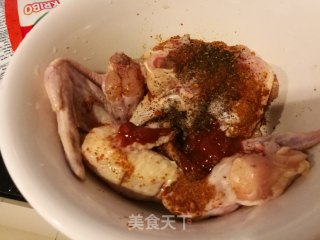 简易烤箱菜——香烤鸡翅的做法步骤：5