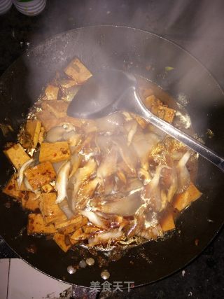 平菇素烧千叶豆腐的做法步骤：9