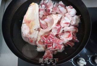 红焖牛肉/面的做法步骤：1