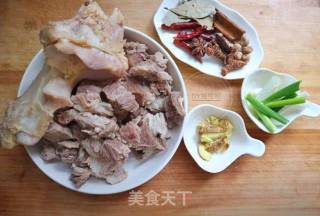 红焖牛肉/面的做法步骤：2