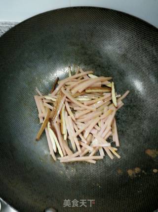 缤纷豆角小炒的做法步骤：9