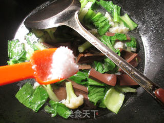 菜芯鸭血花菜羹的做法步骤：6