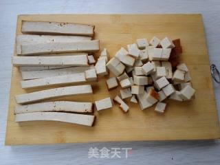 炝拌三丁的做法步骤：3