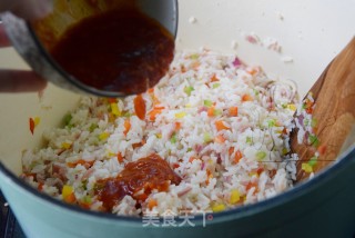 彩椒茄汁炒饭的做法步骤：6