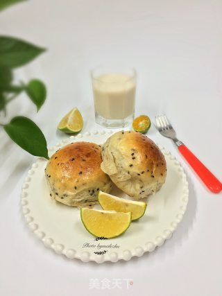 椰香黑芝麻面包的做法步骤：14
