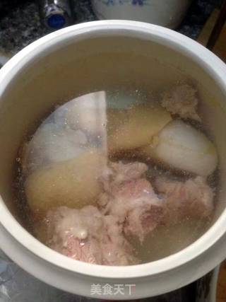 花胶炖鸡的做法步骤：2