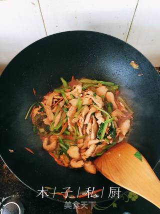 双丝鸡肉(可作为减肥餐)的做法步骤：5