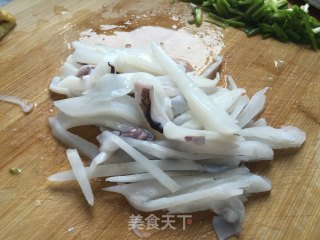 粉小猪鱿鱼玉米面的做法步骤：3