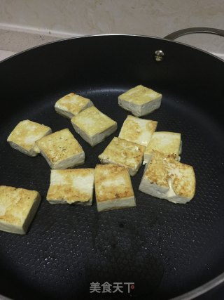 白菜炖豆腐的做法步骤：3