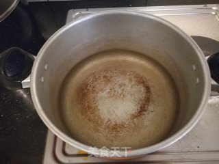 妈妈的止咳妙方——糖油蒸鸡蛋（又名雪里藏珠）的做法步骤：1