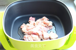 鸡块萝卜焖饭的做法步骤：2