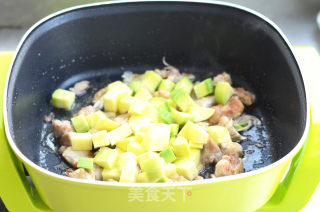鸡块萝卜焖饭的做法步骤：4