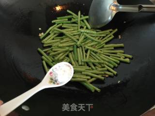 菜豆炒熏肉的做法步骤：4