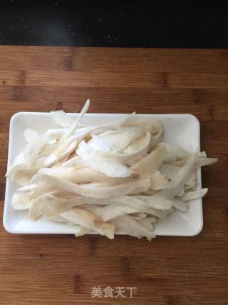 干煸杏鲍菇的做法步骤：2