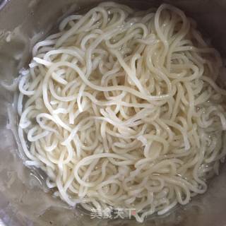 西红柿奶炖拌面的做法步骤：8