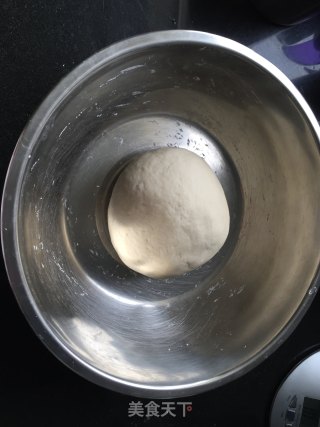 虾仁韭菜盒子的做法步骤：1